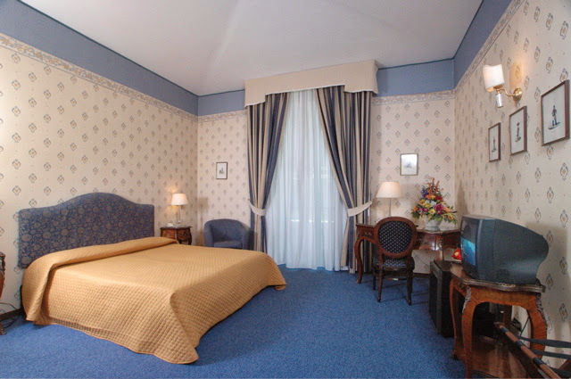 Hotel Nuovo Rebecchino Наполи Стая снимка